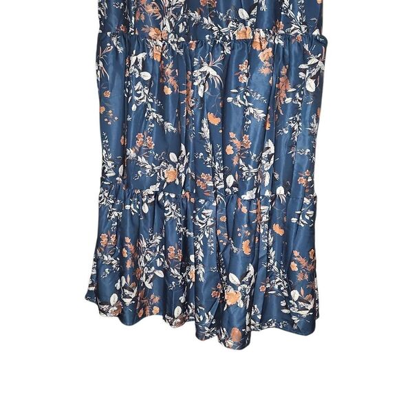 Floral Plus Size Tiered Skirt. Size 4X, Navy Blue Floral. - Picture 3 of 5